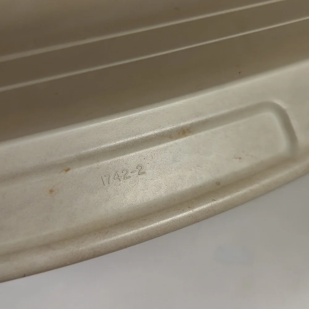 Tupperware: Ultra 21 Ovenware Pan w/Insert and seal 3.5 Qt #1742-2